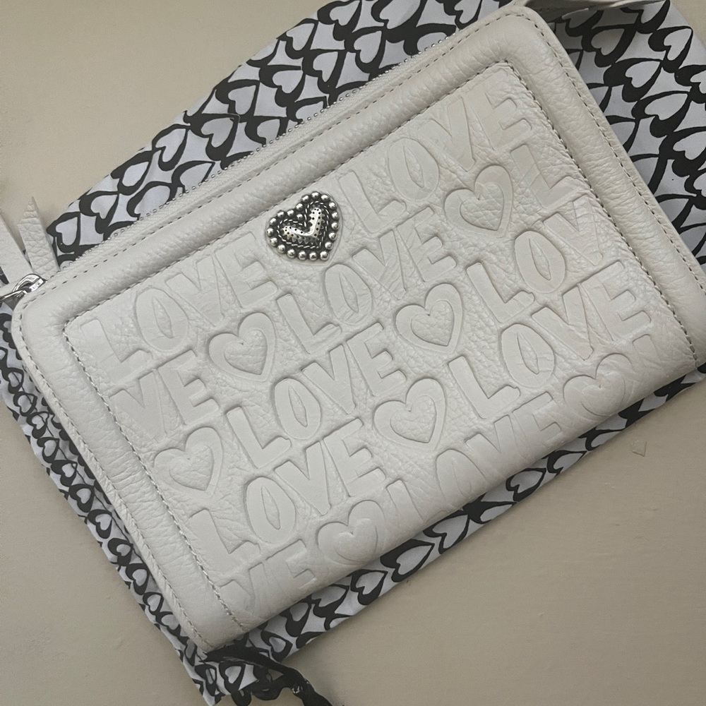 Brand new White Embossed Brighton Love Heart Women's Hand Bag